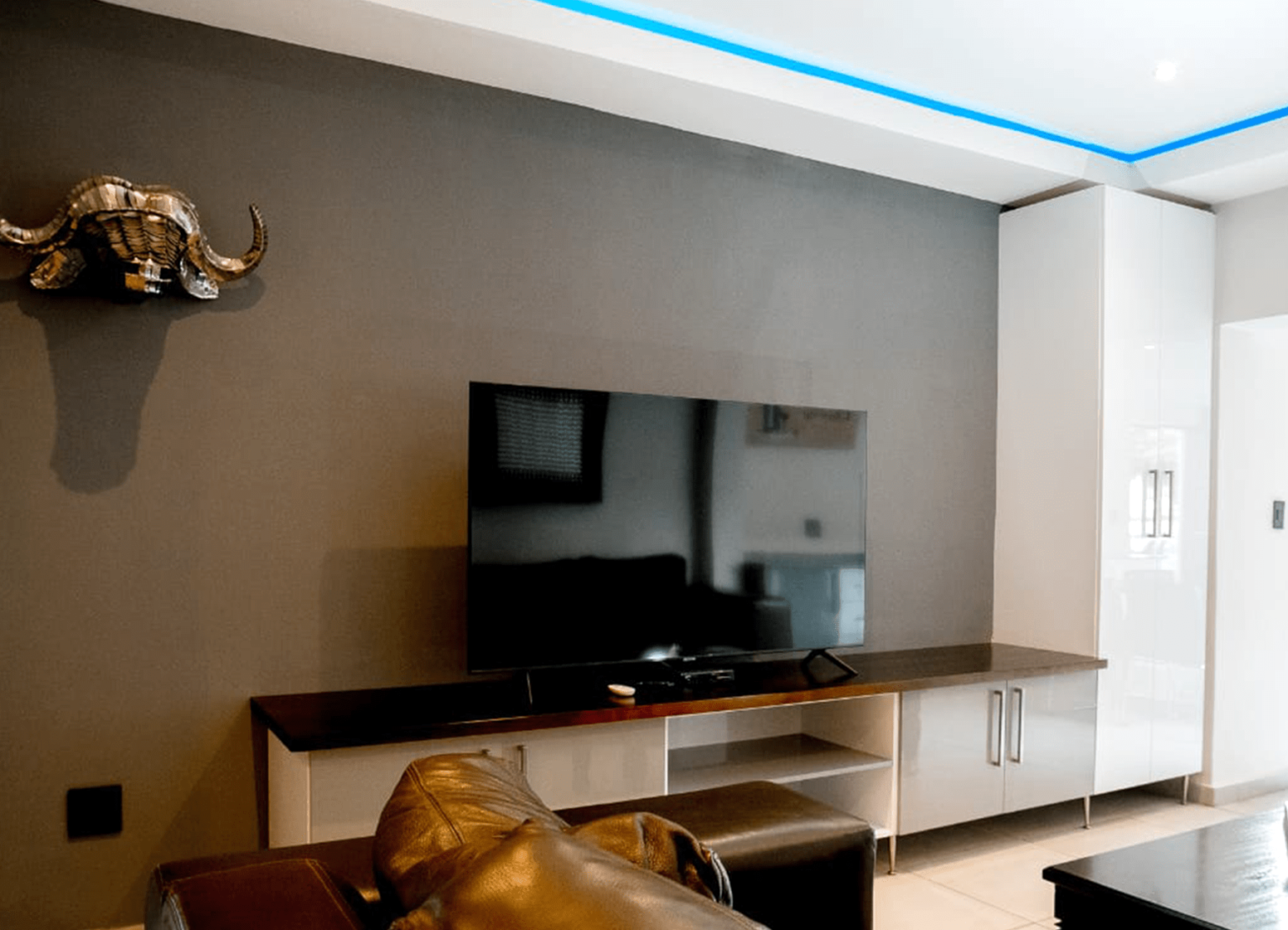 The lounge of the executive suite at Usambara Lodge